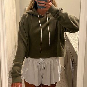 Wild Fable army green cropped sweatshirt size M